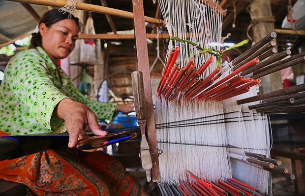 Phnom Penh Silk Islands half day guided Bike Tour
